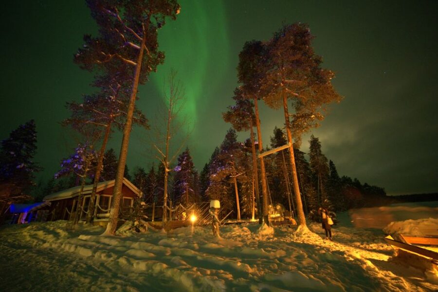 Rovaniemi: Northern Lights Hunting in Lappish old cottage - Who should book this Northern Lights cottage session