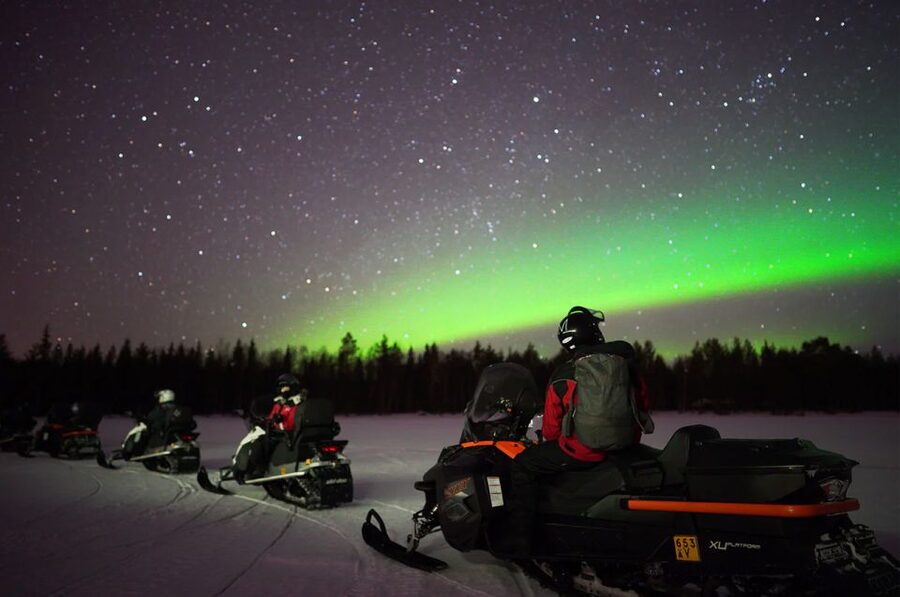 Rovaniemi: Northern Lights Snowmobile Hunt - Who runs it and what languages you can expect