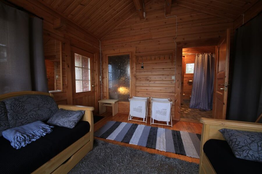 Rovaniemi: Private Sauna, Jacuzzi and Dinner - Private lake sauna and jacuzzi, the real reason this works