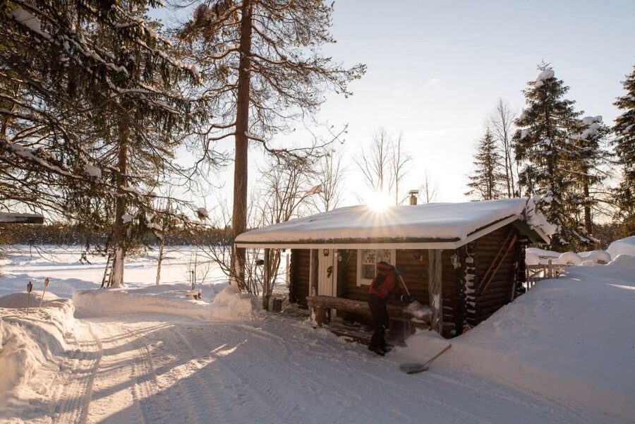 Rovaniemi: Sauna & Ice Swimming Tour with Dinner and Aurora - The Wooden Cottage Dinner: Blazed Smoked Salmon and Warm Fuel