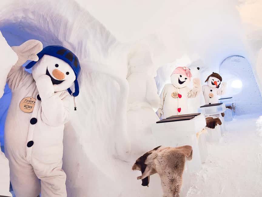 Rovaniemi: Snowman World Entrance Ticket - Slides, tubing, and an icy skating rink: your best route through the action