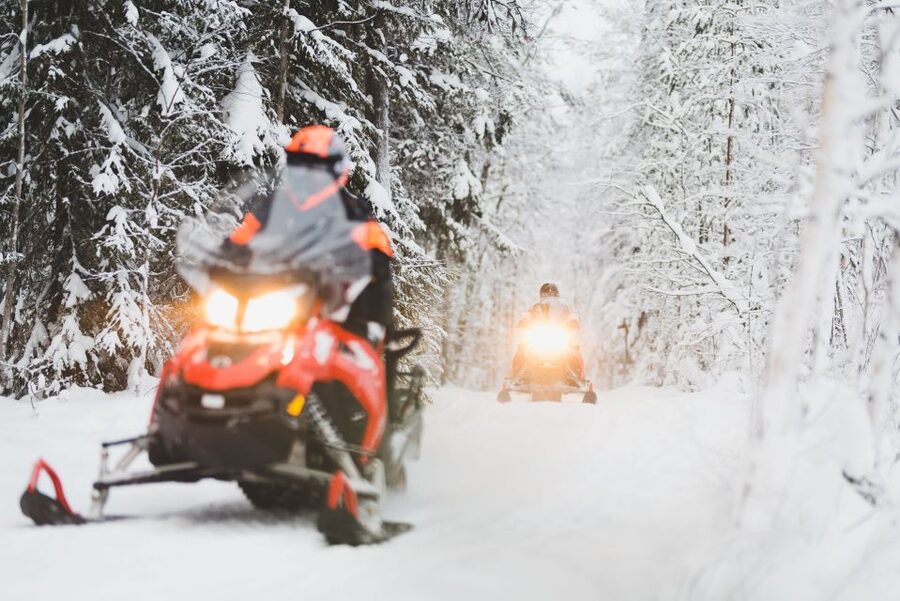 Rovaniemi: Snowmobile Adventure Tour for Adults Only - What you actually get: thermal gear, helmet, and the comfort edge