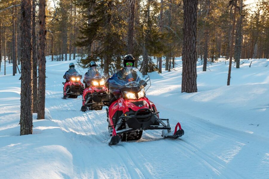 Rovaniemi: Snowmobile and Ice Fishing Adventure with Lunch - Culture from your guide: what you learn on the way, not in a classroom