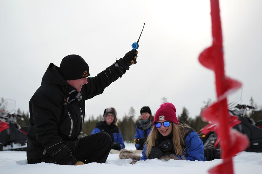 Rovaniemi: Snowmobile and Ice Fishing Adventure with Lunch - Who this is best for, and who should skip it