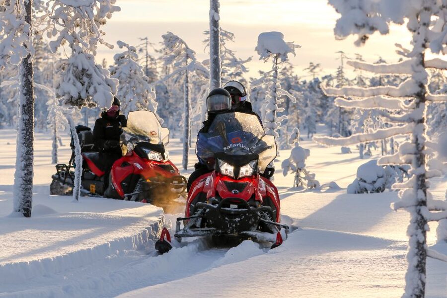 Rovaniemi: Snowmobile Safari to a Reindeer Farm - From SAFARTICA Office to the Reindeer Farm: The Snowmobile Leg