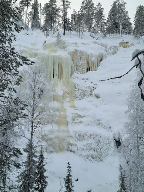 Ruka: Korouoma Canyon Finland - Korouma Waterfalls - Alfredo and Tuulia: safety training meets calm attention