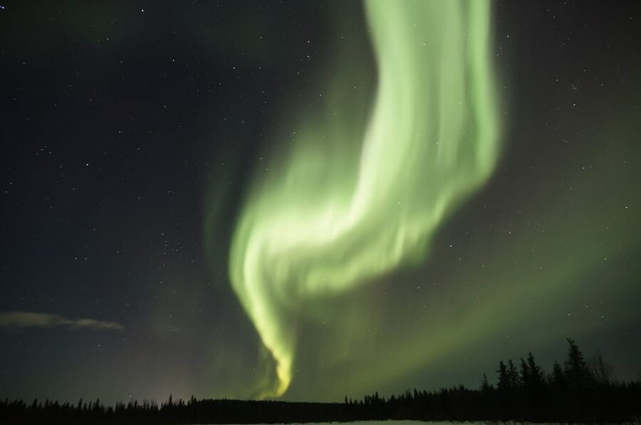 Saariselkä: Aurora Photo Tour by Car with Transfer & Drinks - Who should book this Saariselkä aurora photo tour