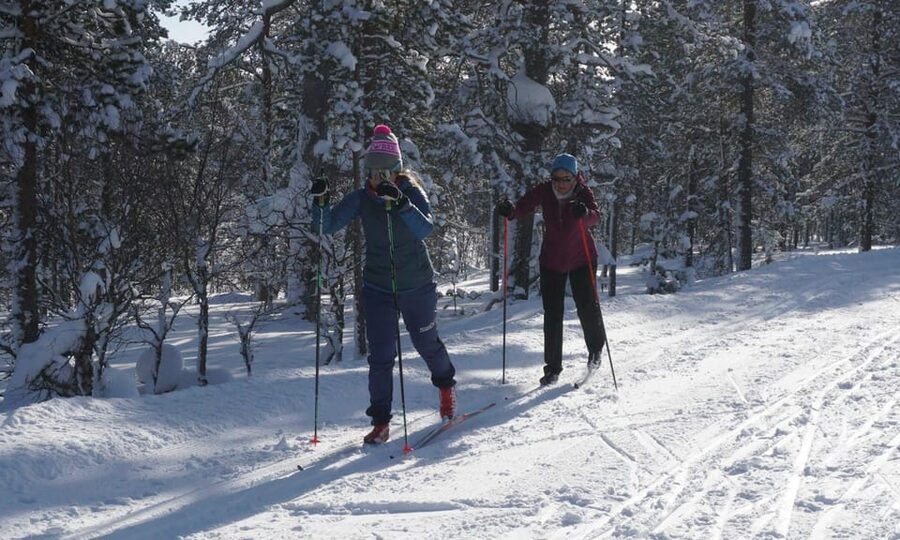 Saariselkä: Cross-Country Ski Lesson - Meet at the office, get kitted out, then hit the ski track