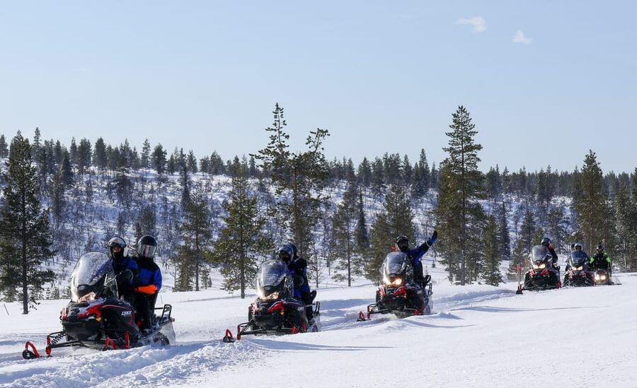 Saariselkä: Ice Fishing Safari by Snowmobile - Getting geared up at Lapponia Tours Safari House