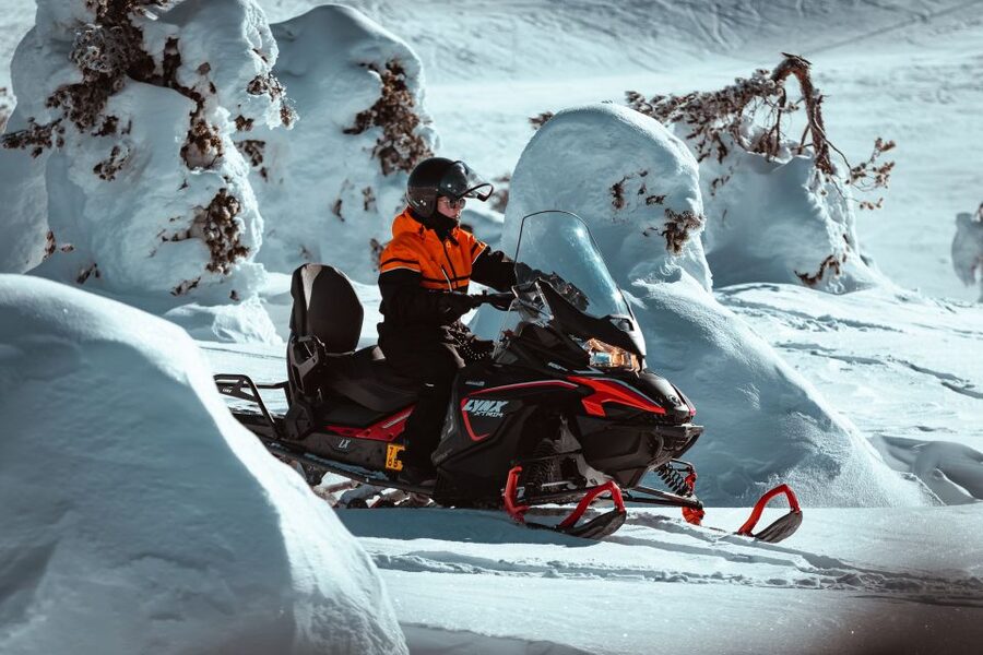 Saariselkä: Snowmobile Adventure for Adults - Why Saariselkä works so well for a guided snowmobile day