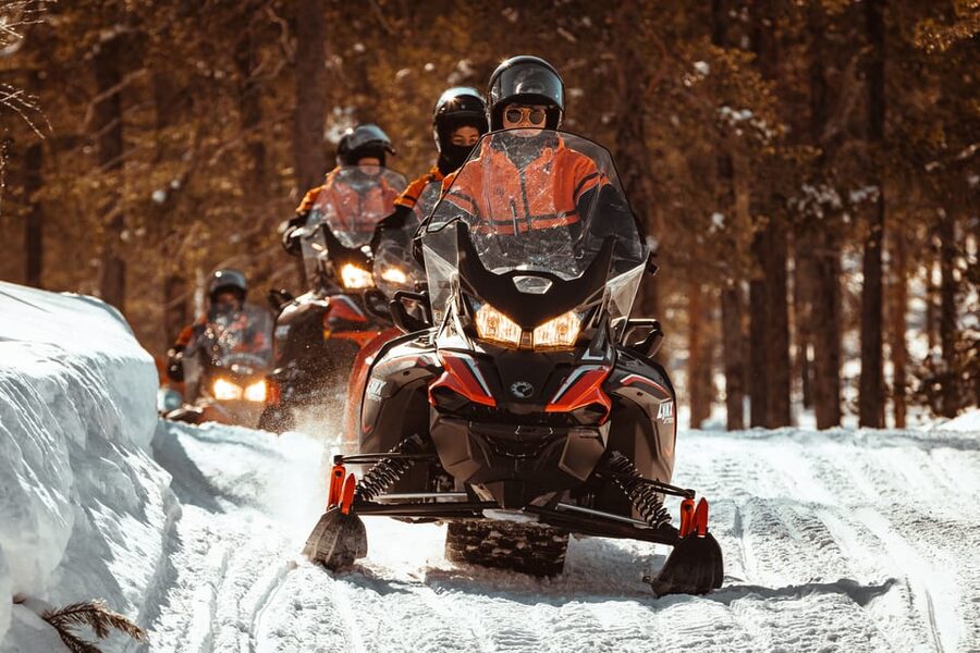Saariselkä: Snowmobile Ride with Hot Drinks - From Hotel Pickup to Helmet On, What the Start Looks Like
