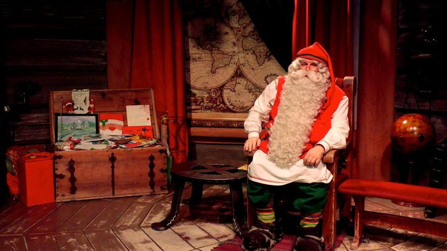 Santa Claus Village Guided Tour & Arctic Circle certificate - Where Santa Claus Village fits in your Rovaniemi day