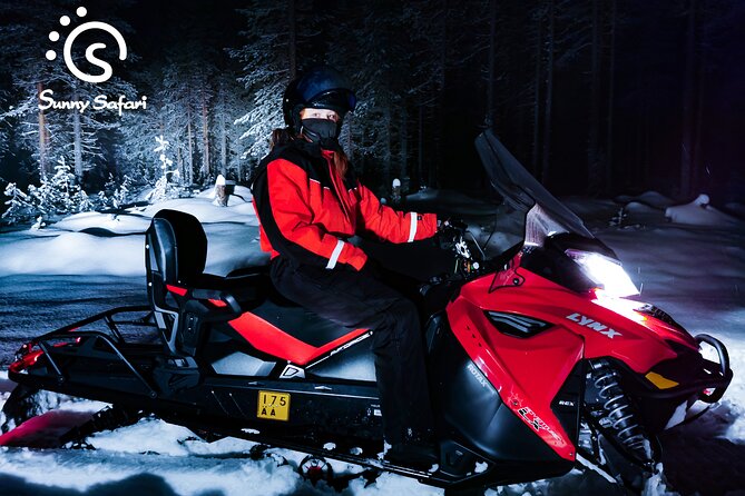 Searching Aurora with Snowmobile - Aurora searching at a remote lake shore, plus the campfire warm-up