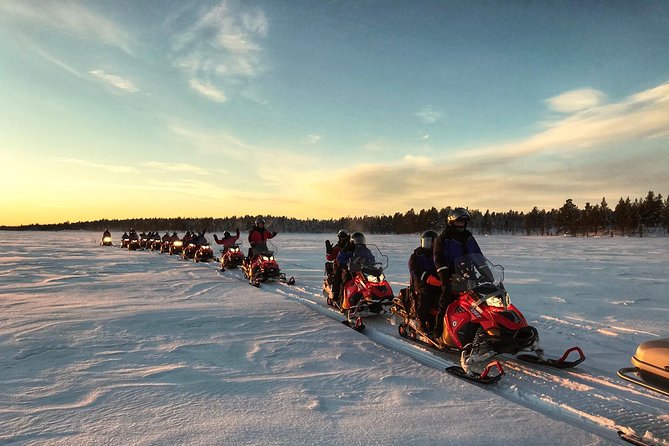 Snowmobile Safari 2h - Gear, Briefing, And Snowmobile Rules You Should Read Carefully