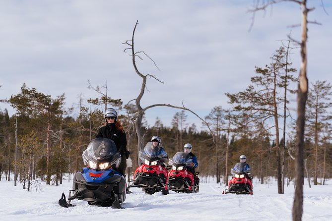 Snowmobile Safari into the Wilderness, Apukka Resort Rovaniemi - Getting There on Time: Pickup From Rovaniemi and Santa Claus Village
