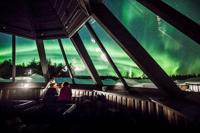 Visiting package: Guided Tour at Arctic Snow Hotel - SnowHotel rooms and Glass Igloos: what to expect