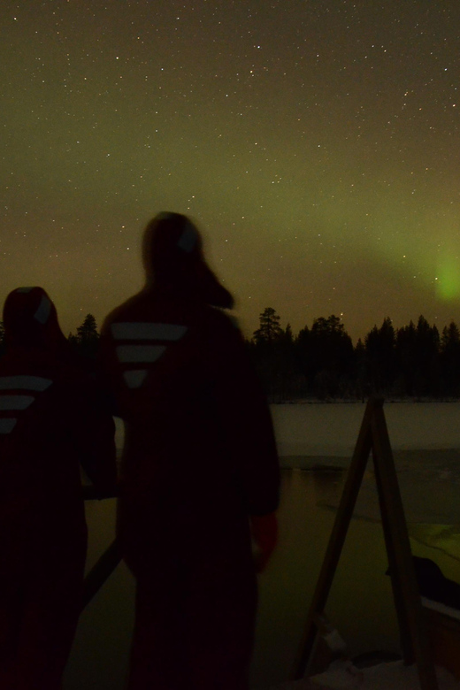 Ylläs: Seeking Northern Lights Photo Tour - If the sky stays quiet, you still get something real